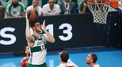 Εύστοχος σε επτά(!) σερί τρίποντα ο Παπαγιάννης (video)