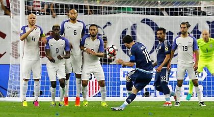 Το φάουλ-διαβήτης με το οποίο έγραψε ιστορία ο Μέσι! (video)