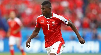 «Σφήνα» της Σάλκε για Εμπολό