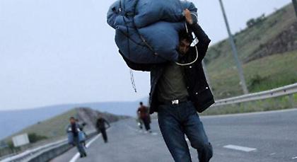 Οδηγός παρέσυρε και τραυμάτισε 3 πρόσφυγες-Ήταν σκόπιμο καταγγέλλουν οι τραυματίες