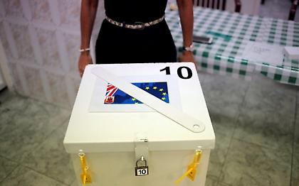 Προβάδισμα του Bremain με 52% δίνει η πρώτη δημοσκόπηση