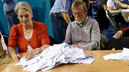 Ολονύκτιο θρίλερ στη Βρετανία-Ελαφρύ προβάδισμα του Brexit!