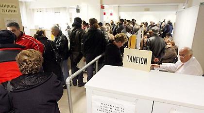 Στον αέρα... οι συντάξεις 10.000 εκπαιδευτικών