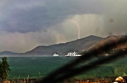«Βούλιαξε» η Κεφαλονιά από την κακοκαιρία