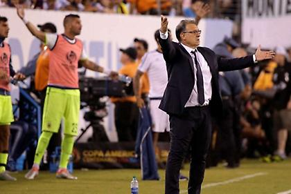 Μαρτίνο: «Εμείς αξίζαμε τον τίτλο. Λογική η στενοχώρια του Μέσι»