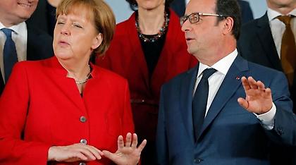 Γαλλικός Τύπος: Χάνει συμμάχους στην ΕΕ η Μέρκελ - Αρπάζει την ευκαιρία ο Ολάντ
