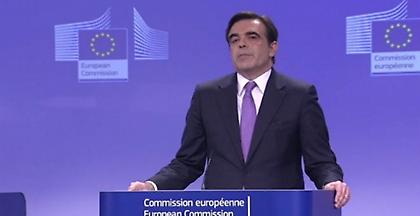 Τελεσίγραφο Κομισιόν: Καμία διαπραγμάτευση χωρίς ενεργοποίηση του άρθρου 50