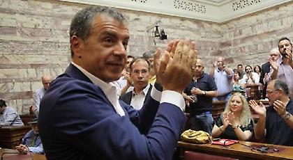 Σταύρος Θεοδωράκης: Δεν θα ψηφίσω τον εκλογικό νόμο Τσίπρα – Να κάνει το ίδιο και το ΠΑΣΟΚ