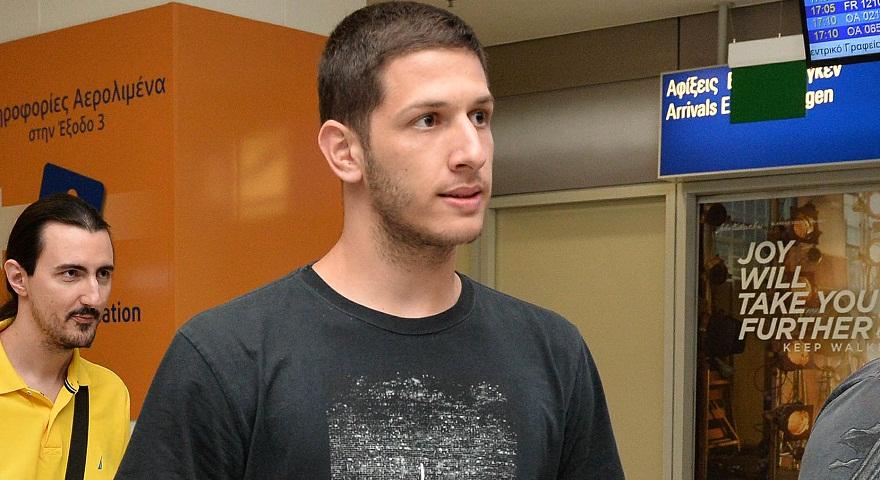 Οι εξετάσεις του Ιβάνοβιτς με τη φανέλα της ΑΕΚ (pics)