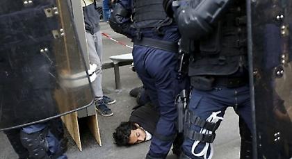 Παρίσι: Μικροεπεισόδια σε διαδηλώσεις κατά της εργασιακής μεταρρύθμισης