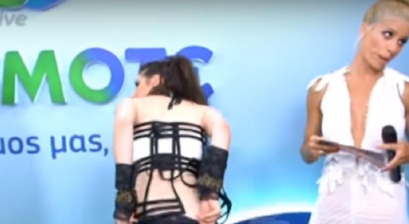 Η απάντηση της Νωαίνας για την προκλητική κίνησή της στο X-Factor (video)