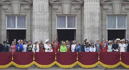 Πόσο κοστίζει η βασίλισσα Ελισάβετ & το σόι της στους Βρετανούς