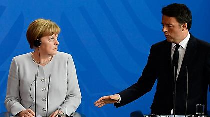 «Απαγορευτικό» Μέρκελ για τη διάσωση των ιταλικών τραπεζών - Ρέντσι: Δεν θα μας κάνεις το δάσκαλο