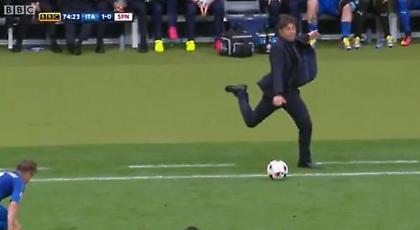 Η μπάλα που κλώτσησε ο Κόντε έκανε μεγάλη ζημιά! (video)