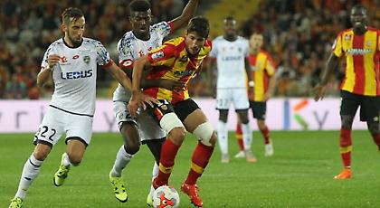 Δείχνει μεγάλη μπαλαδόφατσα ο Τσαβαρία