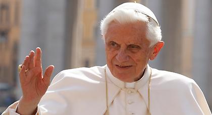 Ο τέως πάπας καταγγέλλει: «Γκέι λόμπι επηρέαζε τις αποφάσεις του Βατικανού»