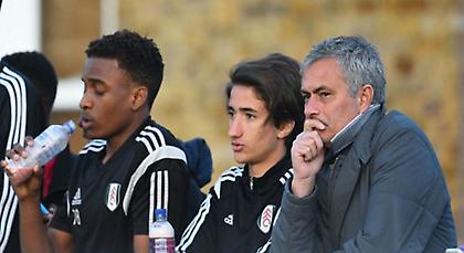 Περήφανος μπαμπάς ο Μουρίνιο (pic)