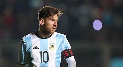 Συλλαλητήριο για να μη φύγει ο Μέσι – Παρουσία Μαραντόνα ο «αγώνας»