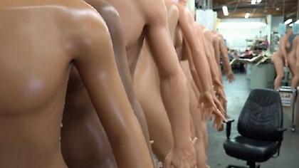 Οι γυναίκες θα στραφούν στα ρομπότ για καυτές ερωτικές νύχτες!