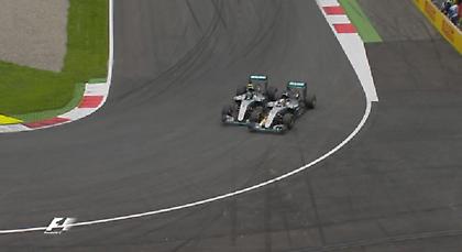 Το μάγκικο προσπέρασμα του Χάμιλτον στον τελευταίο γύρο! (video)