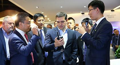 Τι περιλαμβάνει το «κυρίως μενού» της επίσκεψης Τσίπρα στην Κίνα;