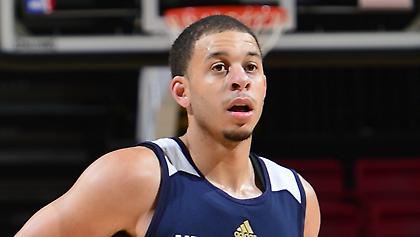 Στο Ντάλας ο αδερφός Κάρι