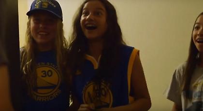 Η έκπληξη από τον Στεφ Κάρι τρέλανε τα πιτσιρίκια (video)