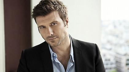 Άγνωστοι το «έπαιζαν» Γιάννης Πλούταρχος για να «ψαρεύουν» ανήλικες