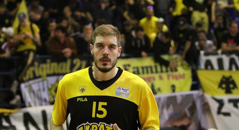 Σαρικόπουλος στον ΣΠΟΡ FM 94,6: «Όλα είναι ανοιχτά»