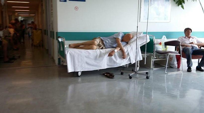 Τριτοκοσμικές εικόνες από το «Αττικόν» - 140 ράντζα και φορεία στοιβάζουν κόσμο