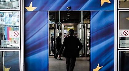 Ευρωπαϊκή Ένωση: Καμπανάκι κινδύνου για δόση και αξιολόγηση