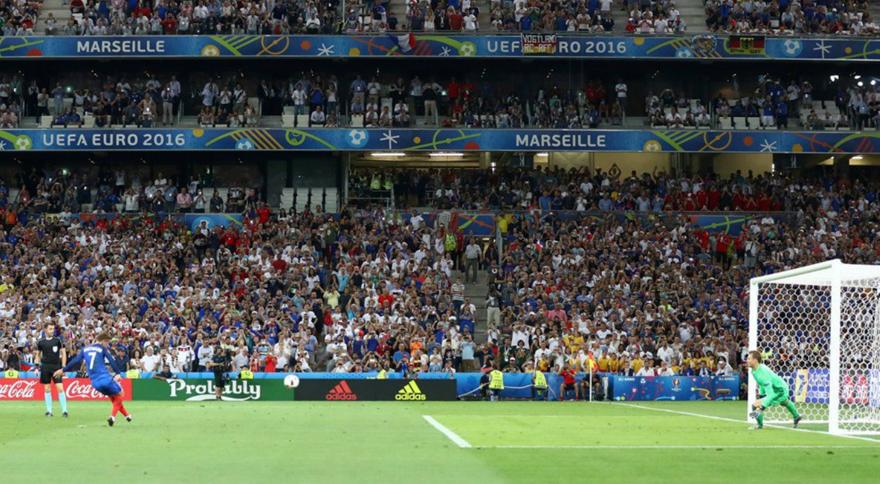 Το χέρι του Σβαϊνστάιγκερ και το 1-0 του Γκριζμάν!