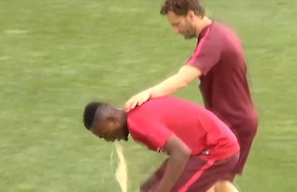 Ξέρασε στην πρώτη προπόνηση της σεζόν! (pics)