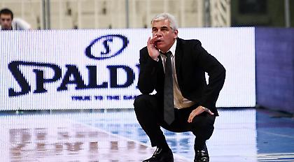 Ο Γιάννης Τζήμας στον πάγκο του Φάρου