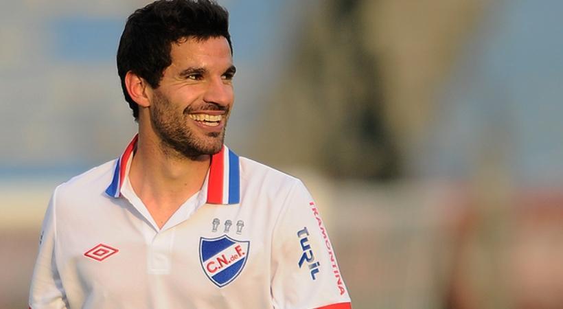 Στα γραφεία της ΑΕΚ ο Ντίας