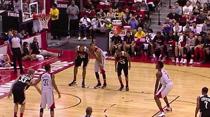 Ακόμη κι ο Χάουαρντ «κουφάθηκε» με τη βολή... χύνω τα νερά (video)