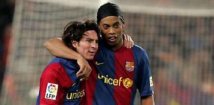 Βάζει «πλάτη» για Μέσι ο Ροναλντίνιο