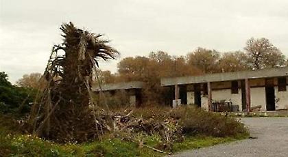 «Ντου» της ΕΛ.ΑΣ. στο παλιό «Ξενία» του Ηρακλείου -Είχαν κάνει κατάληψη Ρομά