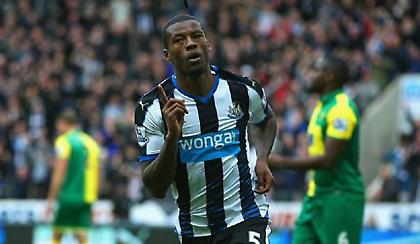 Κοιτάζει Βαϊνάλντουμ η Τότεναμ