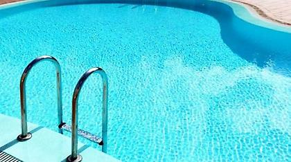 Ηράκλειο: Την έψαχναν οι πάντες κι εκείνη έκανε μπάνιο σε πισίνα!