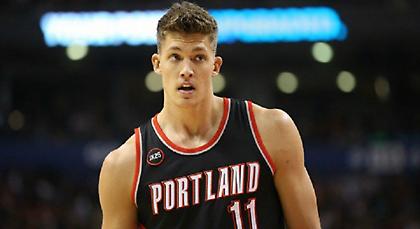 Έμεινε στους Μπλέιζερς ο Λέοναρντ