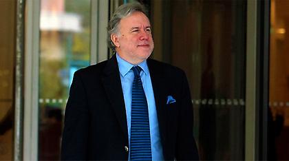 Ψαλίδι σε 250.000 επικουρικές Ιούλιο-Αύγουστο