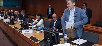 Καυτός Σεπτέμβριος: Εργασιακά, ασφαλιστικό και φορολογικό στη μέγγενη για να ξεκλειδώσει η δόση