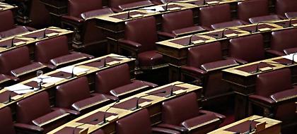 Πόσες έδρες θα έπαιρναν τα κόμματα αν υπήρχε η απλή αναλογική