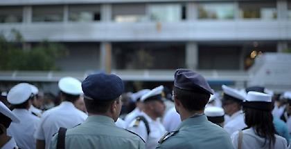 Συνδικαλισμό στις Ένοπλες Δυνάμεις ζητούν 27 βουλευτές του ΣΥΡΙΖΑ