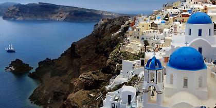 Στο top 10 του CNN η Σαντορίνη, αλλά…αυτή τη φορά όχι για την ομορφιά της