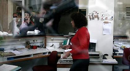 Εκρηξη ληξιπρόθεσμων οφειλών πριν ξεκινήσουν οι φετινές υποχρεώσεις- Σε ετοιμότητα για το plan B