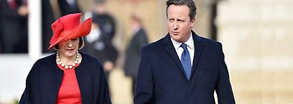 Αλλαγή σκυτάλης σήμερα στη Βρετανία -Ο Κάμερον παραδίδει στην Μέι