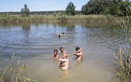 Έρευνα-σοκ! Οι μισοί Ευρωπαίοι φοβούνται τους πρόσφυγες