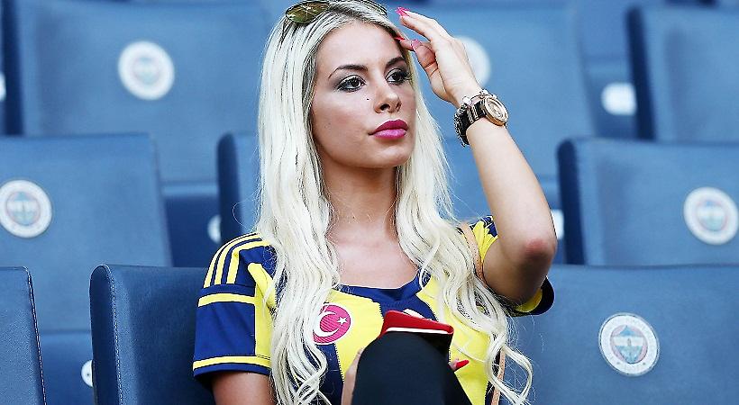 Η σύντροφος του Στοχ έβαλε… φωτιά στο φιλικό του Παναθηναϊκού! (pics)